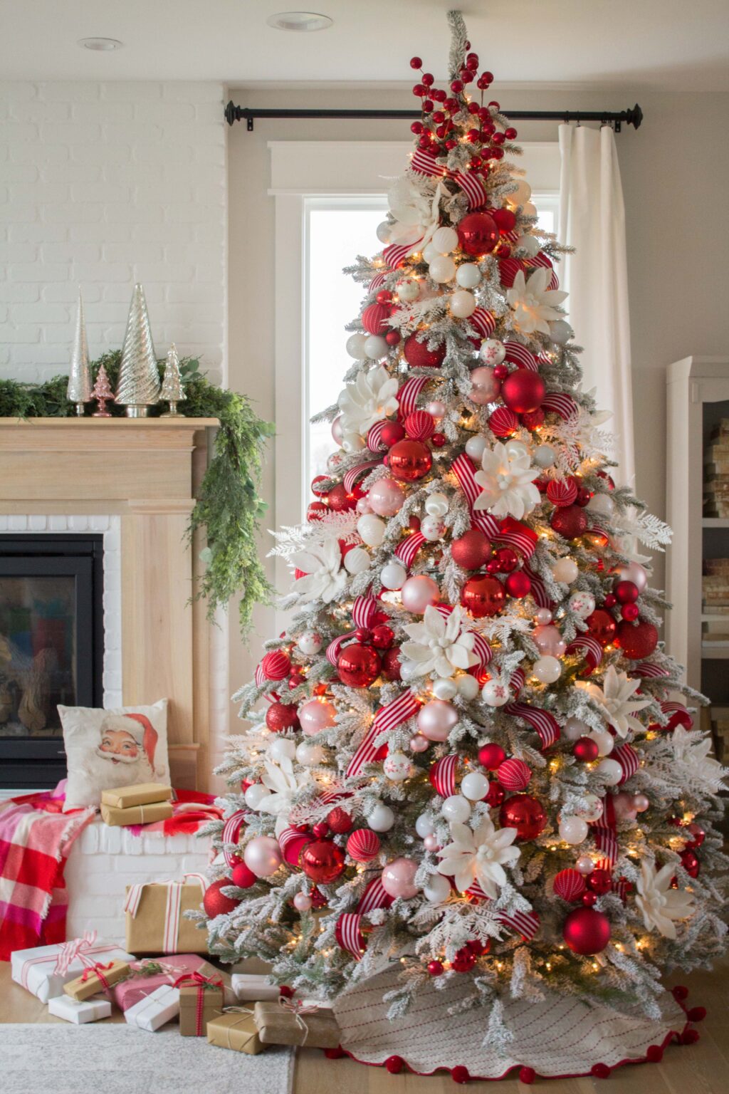White Tree Christmas Decoration Ideas